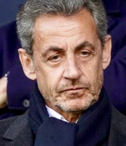 Nicolas Sarkozy  jugé coupable condamné à un an de prison ferme