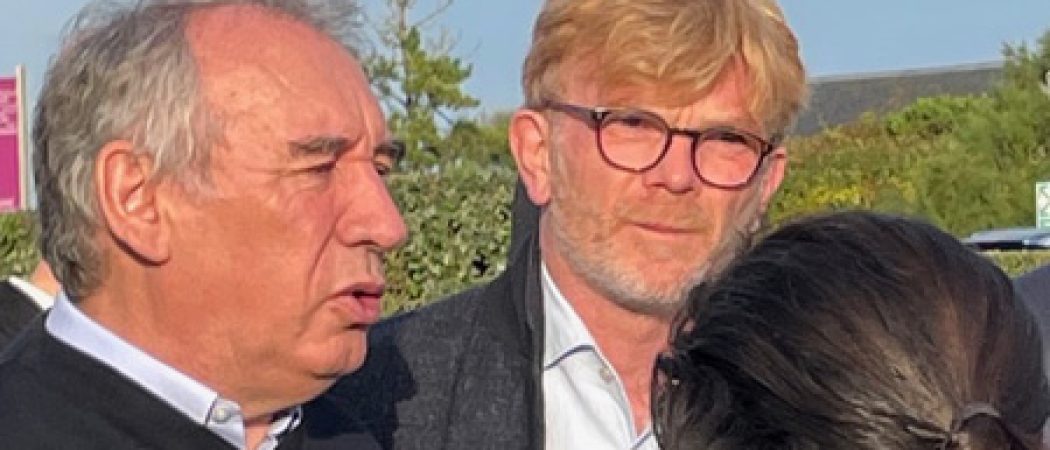 François Bayrou propose d’aider les gros candidats qui ne pourraient pas boucler leurs parrainages