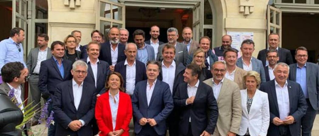 Les maires de droite et du centre avaient rendez-vous à Fontainebleau