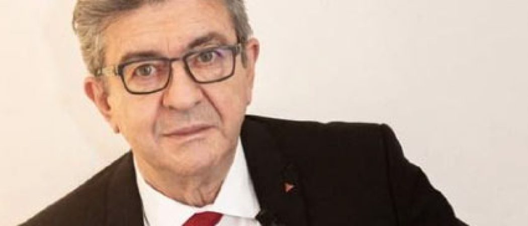 Jean-Luc Mélenchon demande un débat  à Emmanuel Macron
